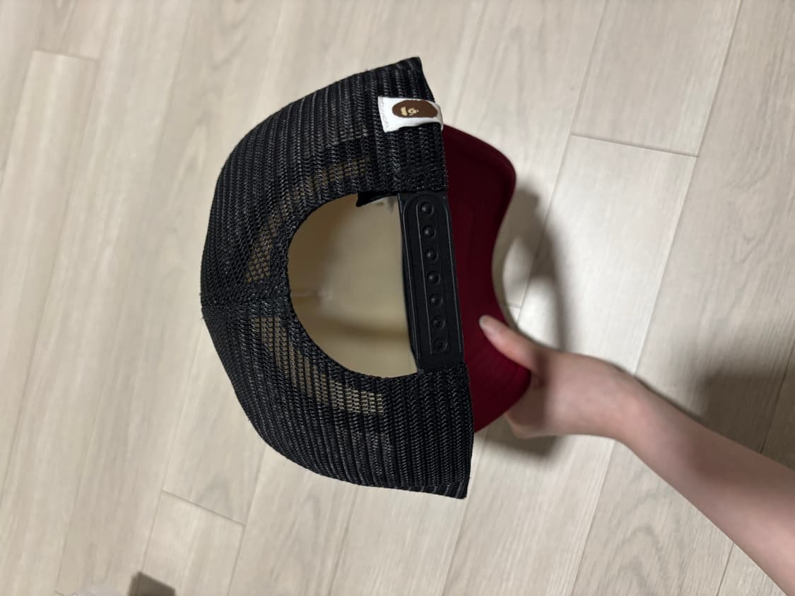 베이프 컬리지 메쉬캡 버건디 상품이미지3