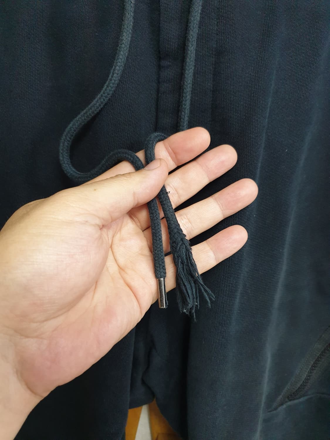 [m/32/정품] cp컴퍼니 렌즈와펜 카고조거팬츠 상품이미지3