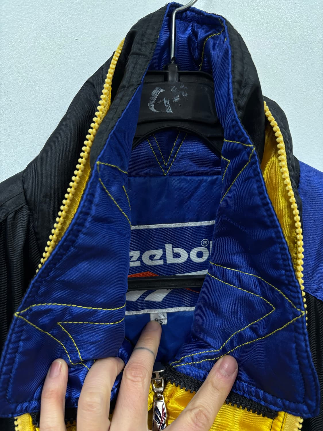 아식스 올드스쿨 점퍼 상품이미지4