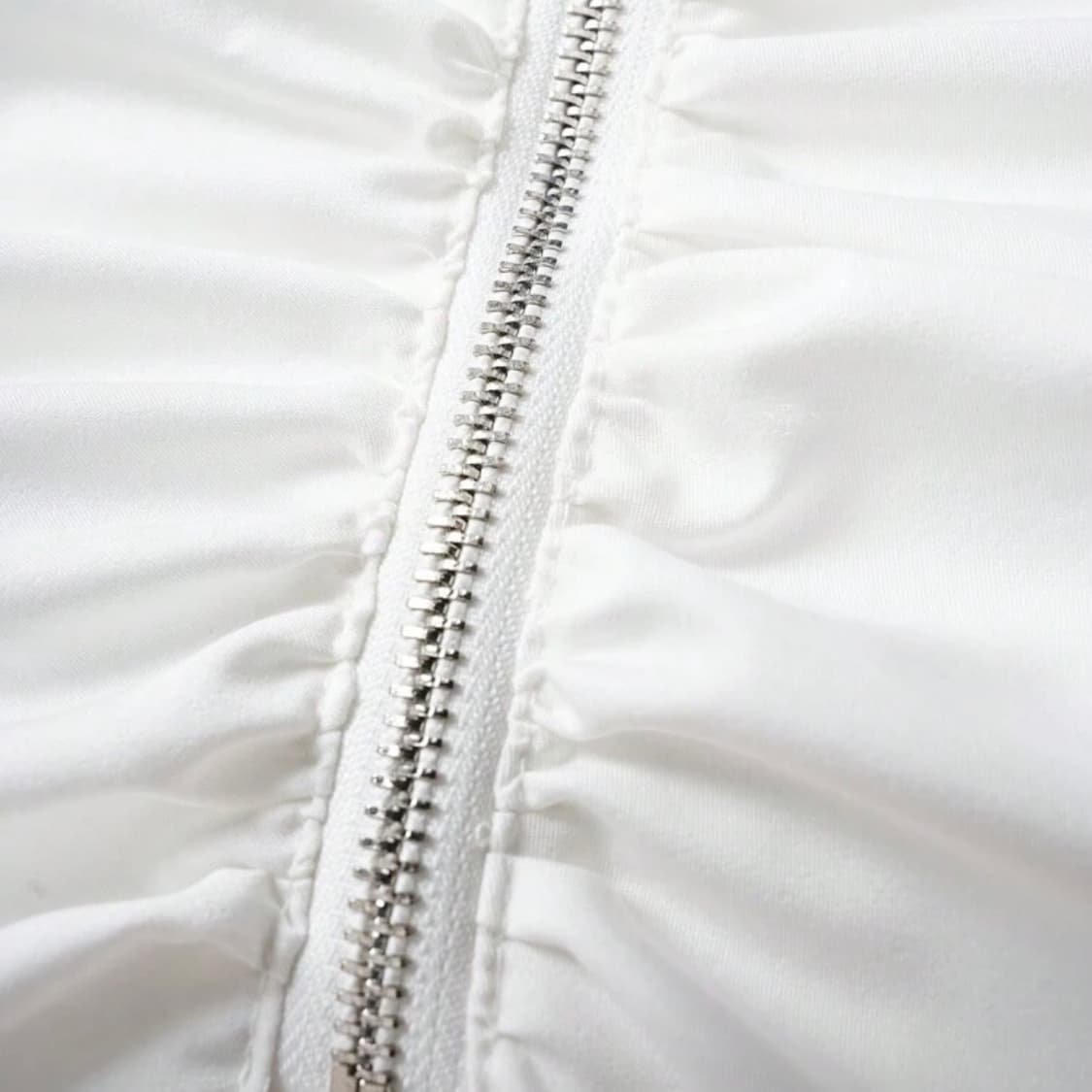 Shein 화이트 홀터넥 지퍼 탑 XS 상품이미지5