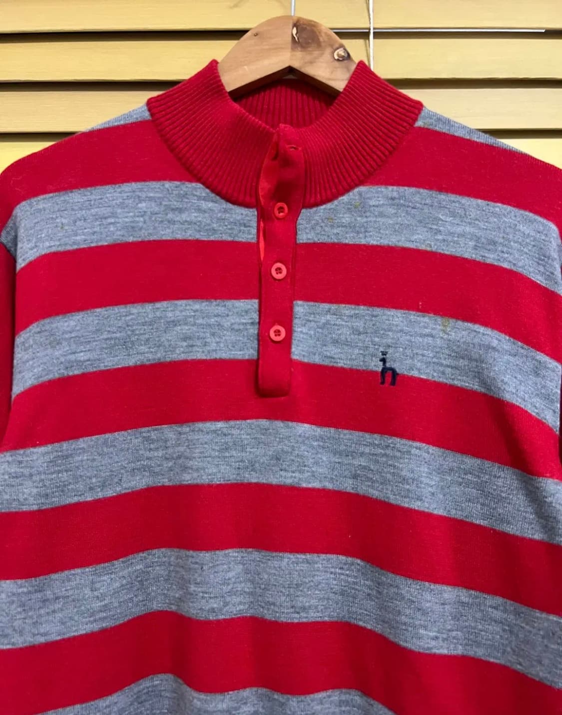 헤지스골프 남성 레드스트라이프 터틀넥울니트 105 상품이미지1