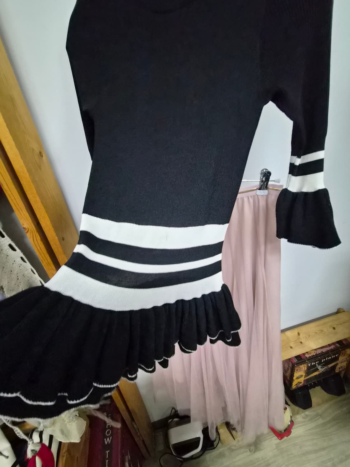 샤틴 프릴 니트 상품이미지3