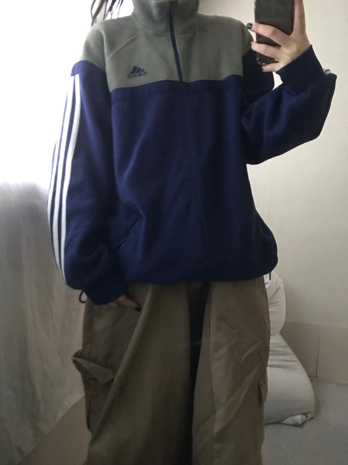 아디다스90s 카키 네이비 오버핏 후리스 상품이미지4