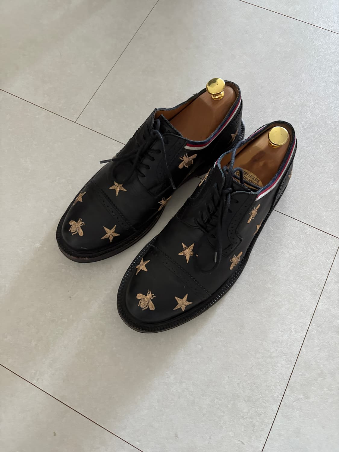 구찌 꿀벌 레이스업 더비슈즈 상품이미지3