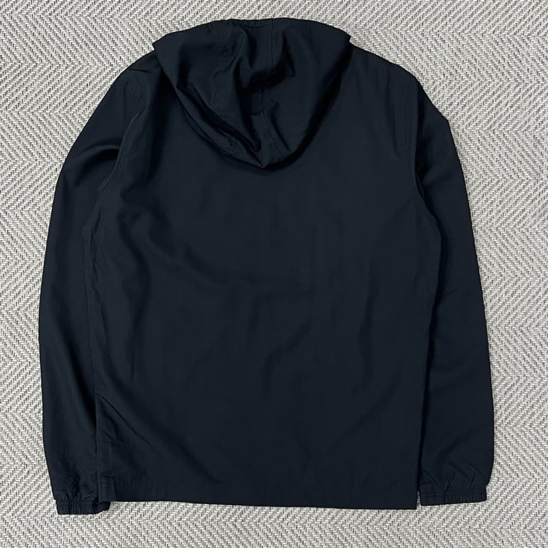 언더아머 카모플라쥬 배색 바람막이 v0694 상품이미지2