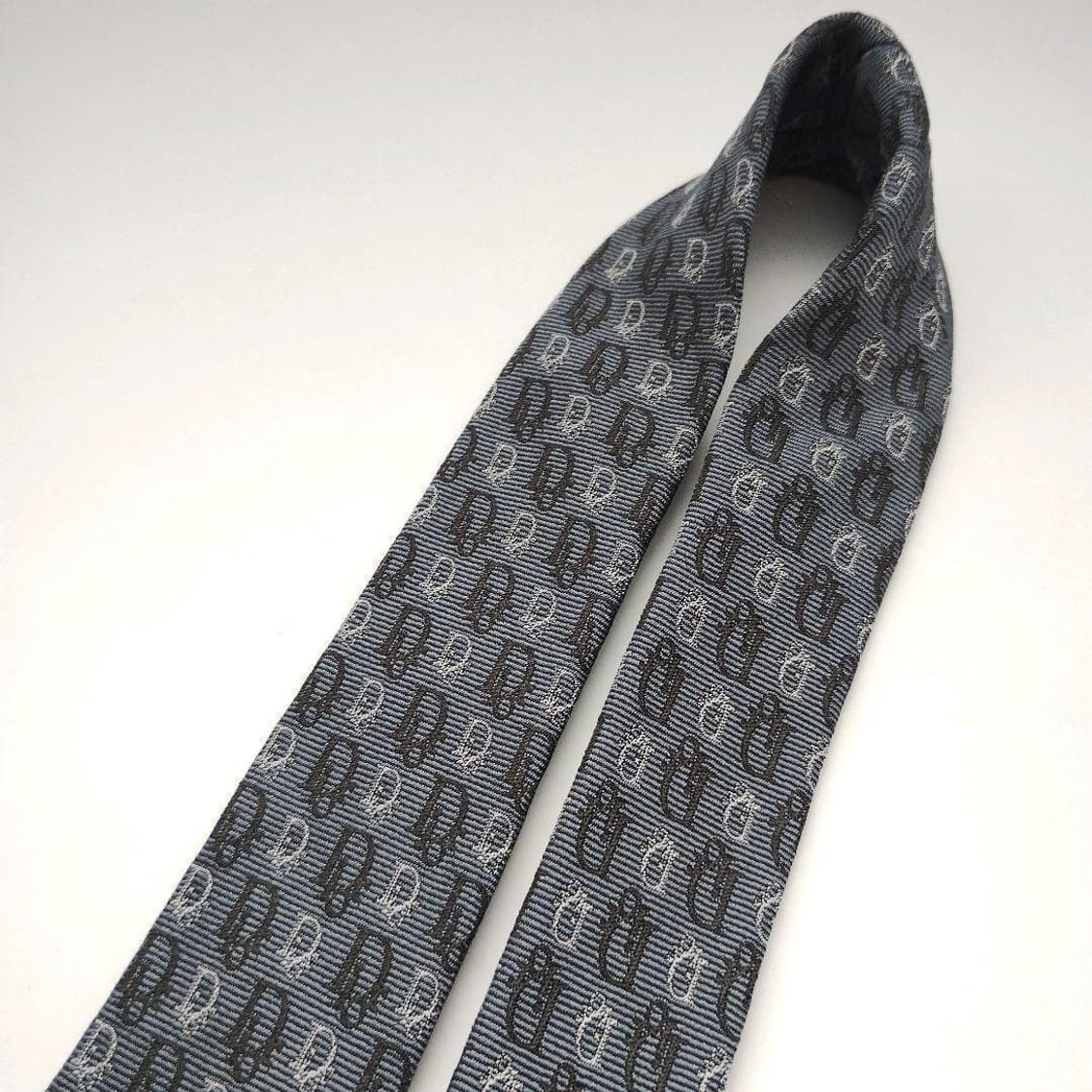 디올옴므 오블리크 실크 자카드 넥타이 상품이미지2