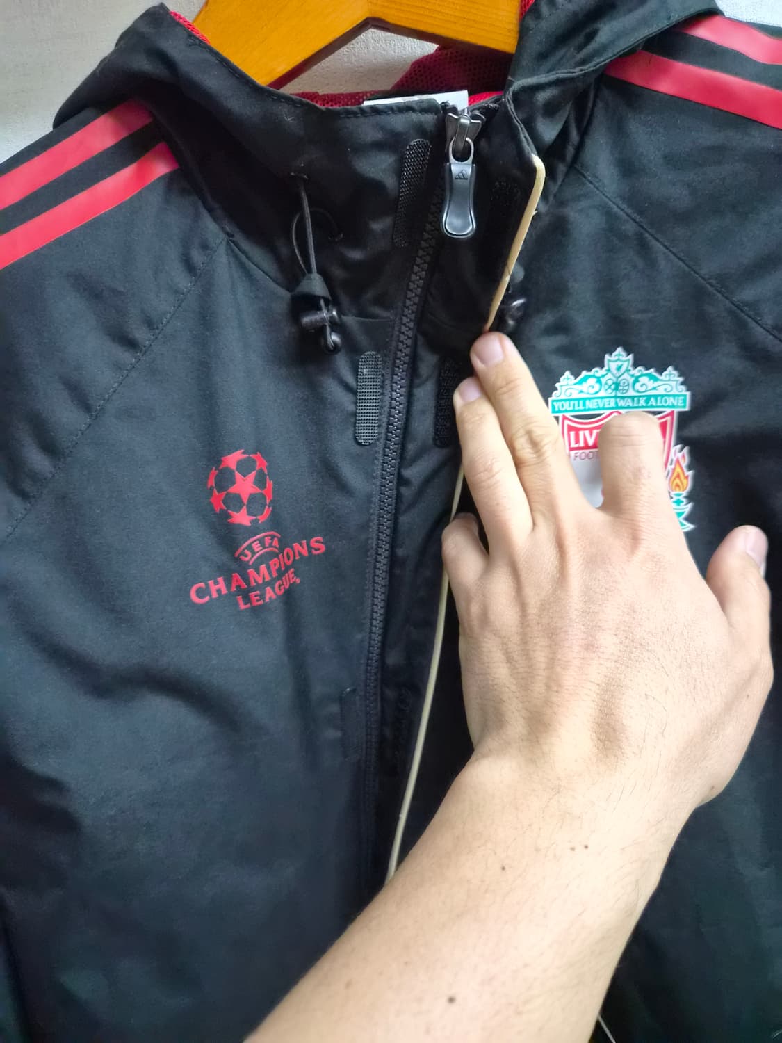M) 아디다스 리버풀 09/10 챔스 사선집업 트랙자켓 팝니다 상품이미지3