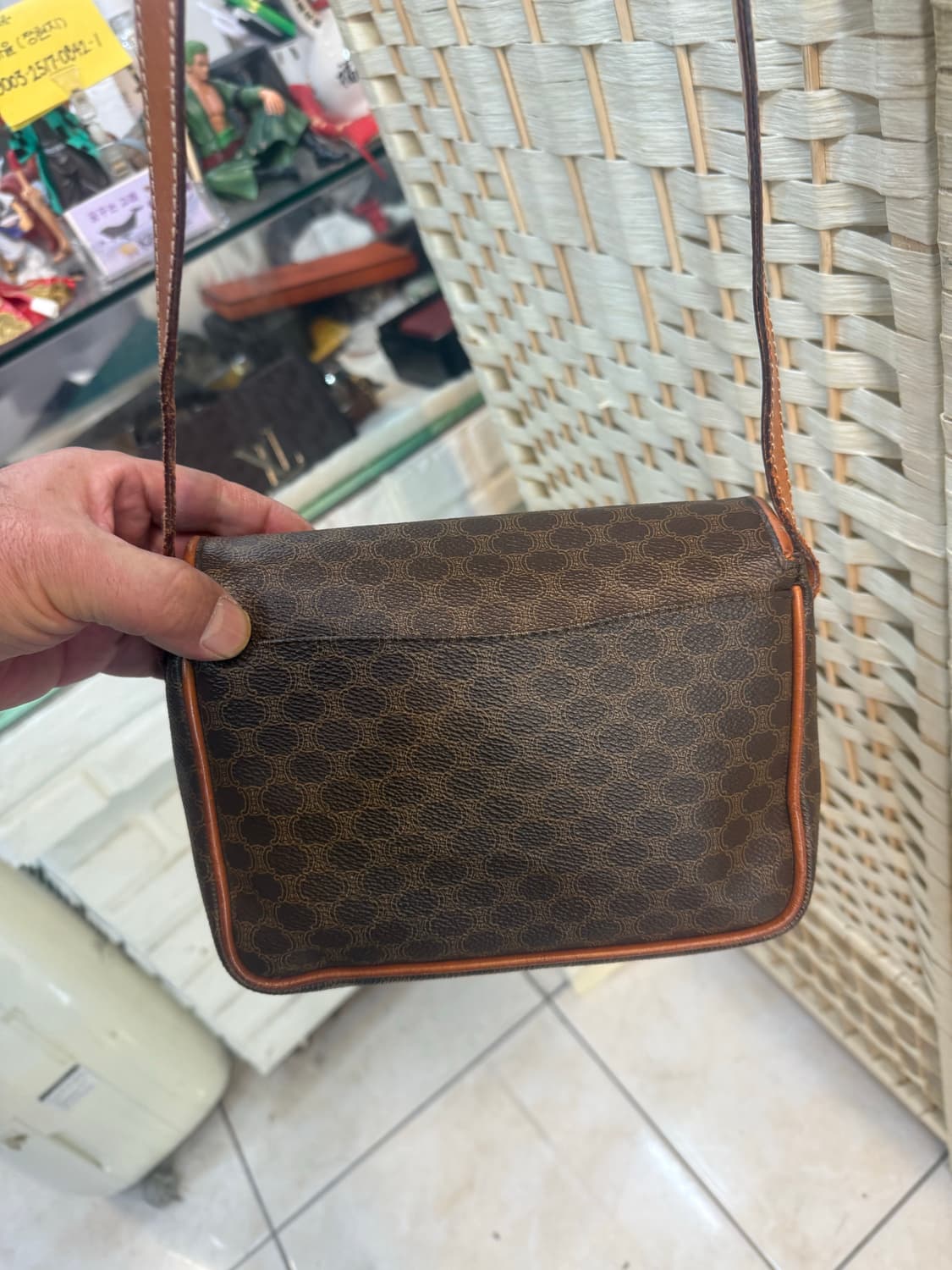 정품 셀린느 빈티지 마카담 미니 크로스백 팝니다 상품이미지4