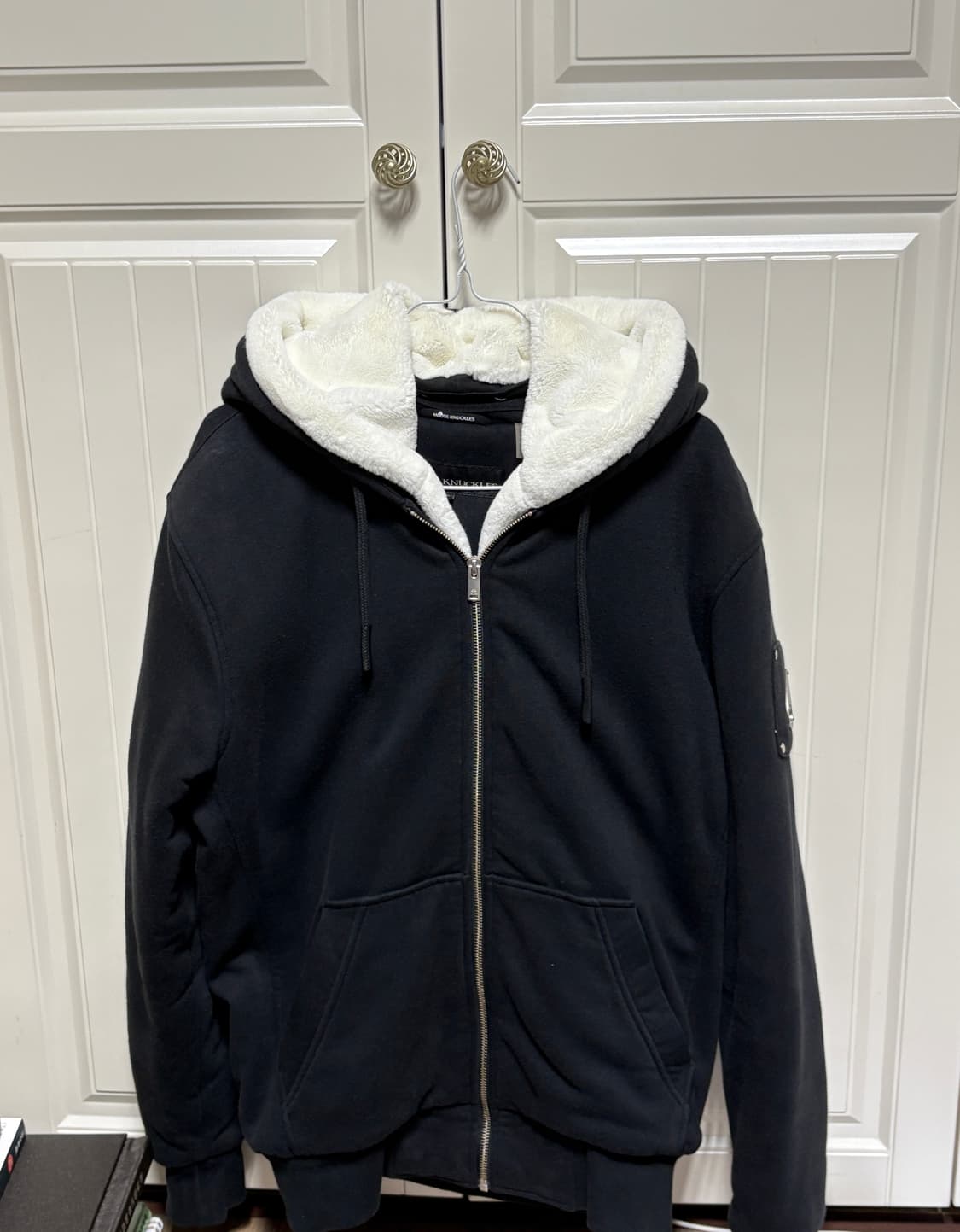 무스너클 클래식 버니 3 화이트 라이닝 후드 집업 블랙 상품이미지1