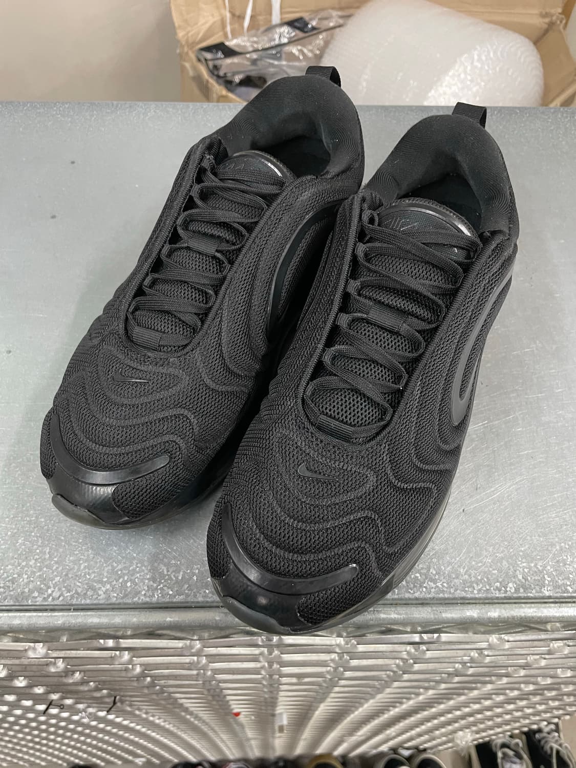 나이키 에어맥스 720 트리플 블랙 265 (gr-4258) 상품이미지2