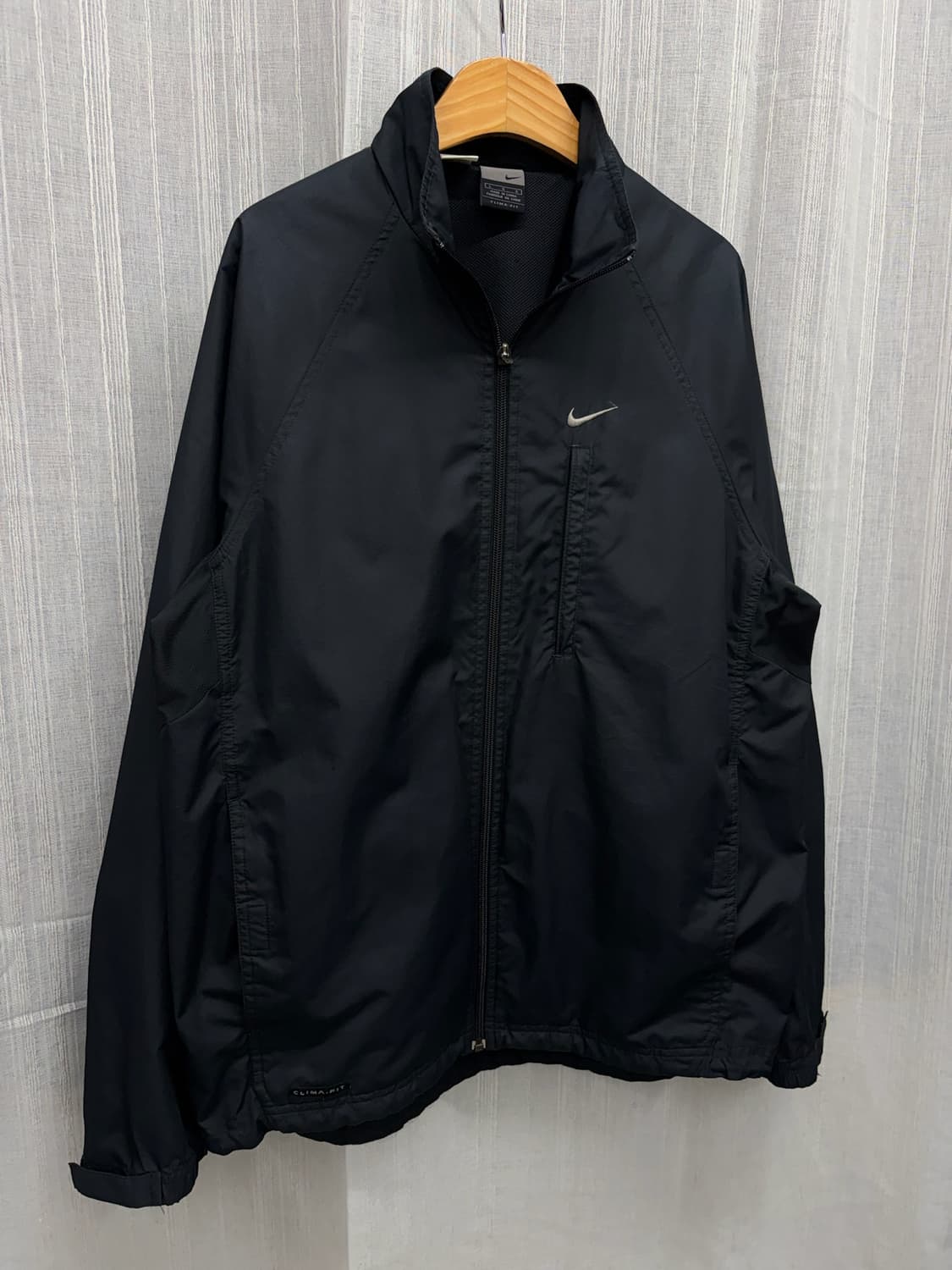 나이키 올블랙 스톰핏 바람막이 자켓  상품이미지1