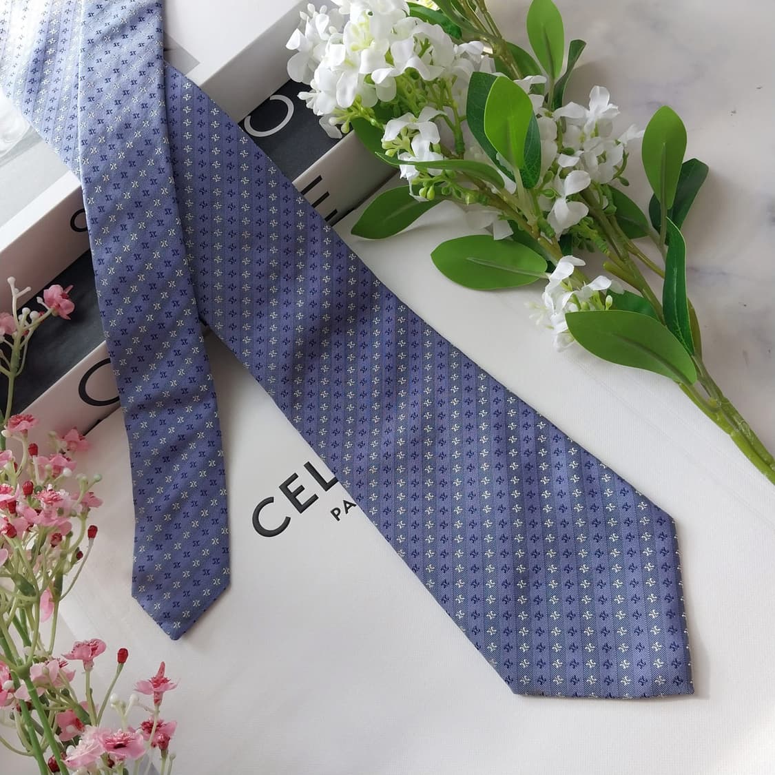 셀린느 실크 트리오페 로고 패턴 넥타이 8.6cm A+등급 K1721
 상품이미지3