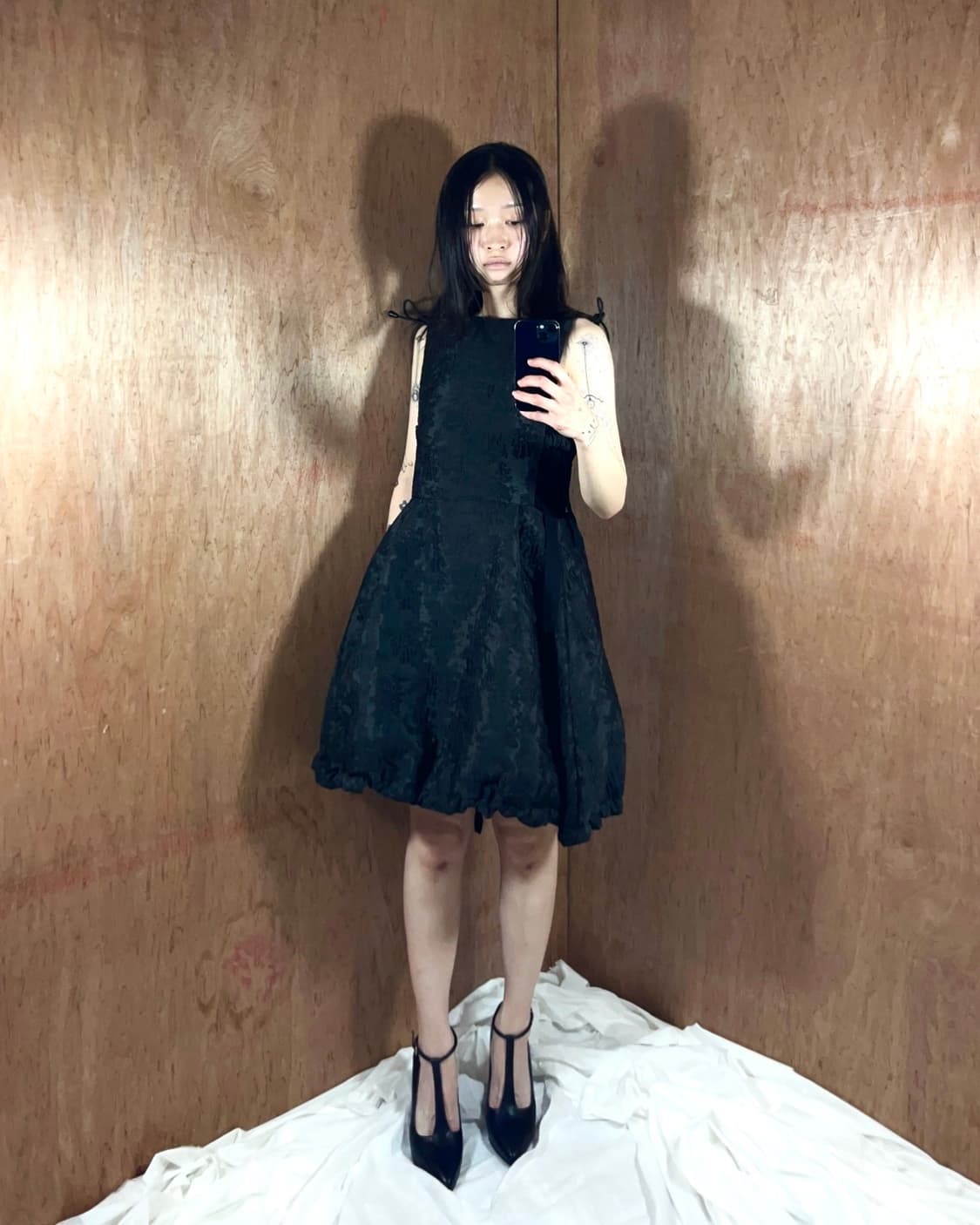 슈슈통 21AW 블랙 자카드 버블 미니드레스 상품이미지2