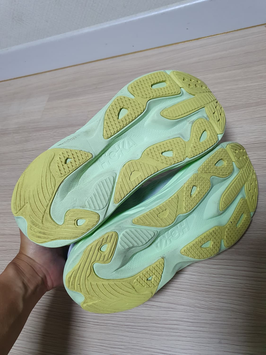 호카 스카이플로우 와이드 러닝화 265 상품이미지7