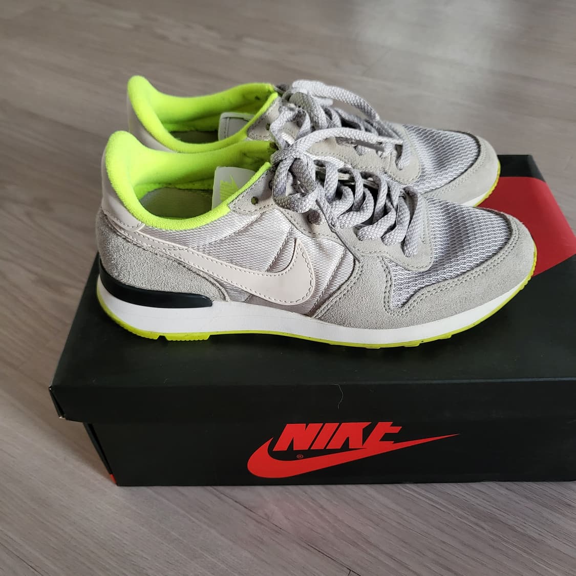 나이키 인터내셔널리스트(235) 상품이미지3