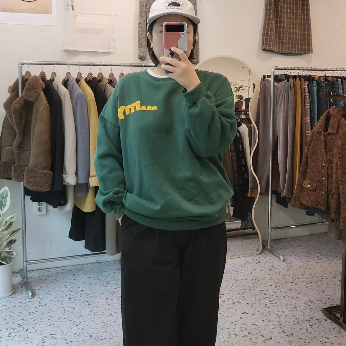 Gorge 딥그린 부클레터링 기모 맨투맨 상품이미지2