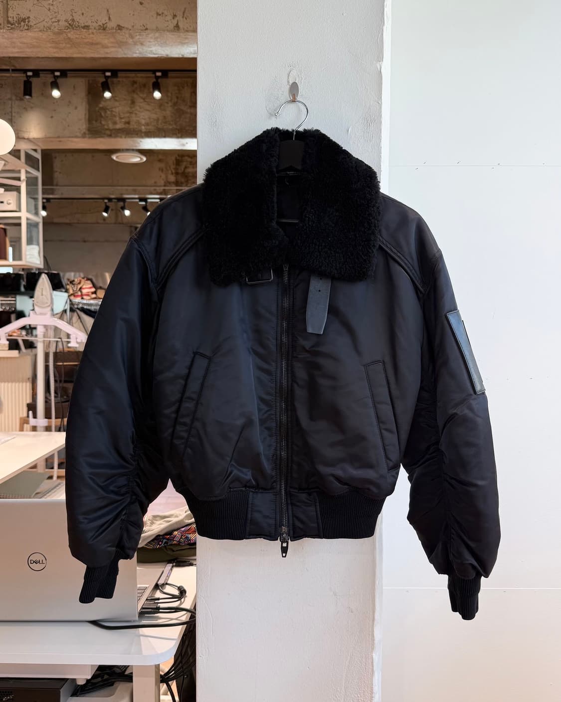 준지 블랙 디테쳐블 램셜링 MA-1 자켓 상품이미지2