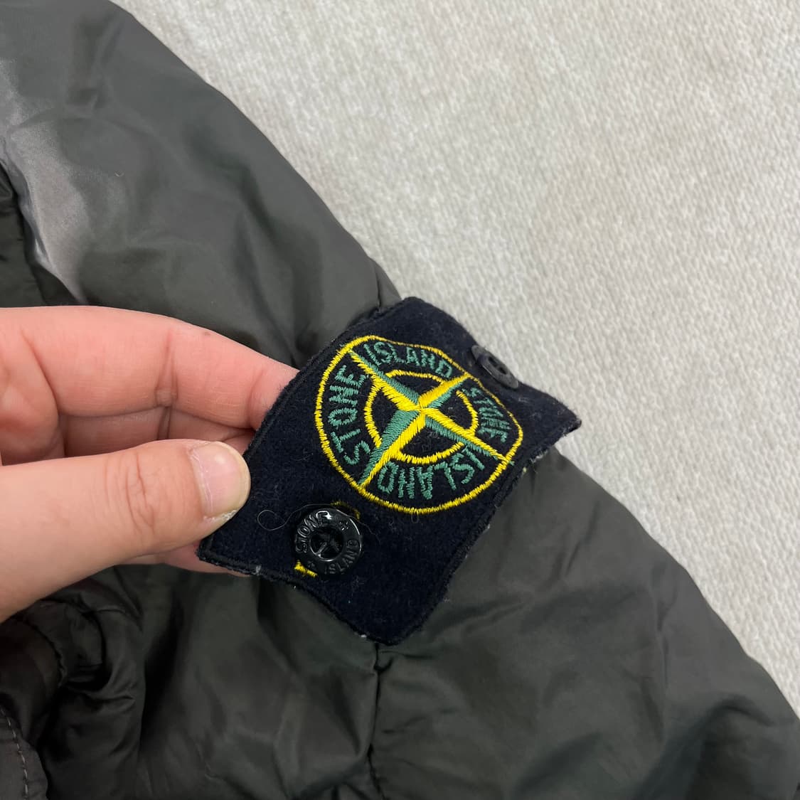 100 스톤아일랜드 90s 퀄팅 카키 자켓 상품이미지4