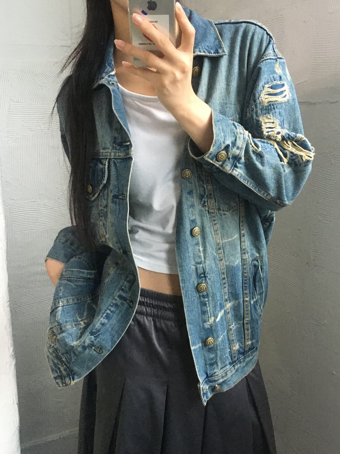 R13 디스트레스드 데님 워싱 트러커 자켓 상품이미지2