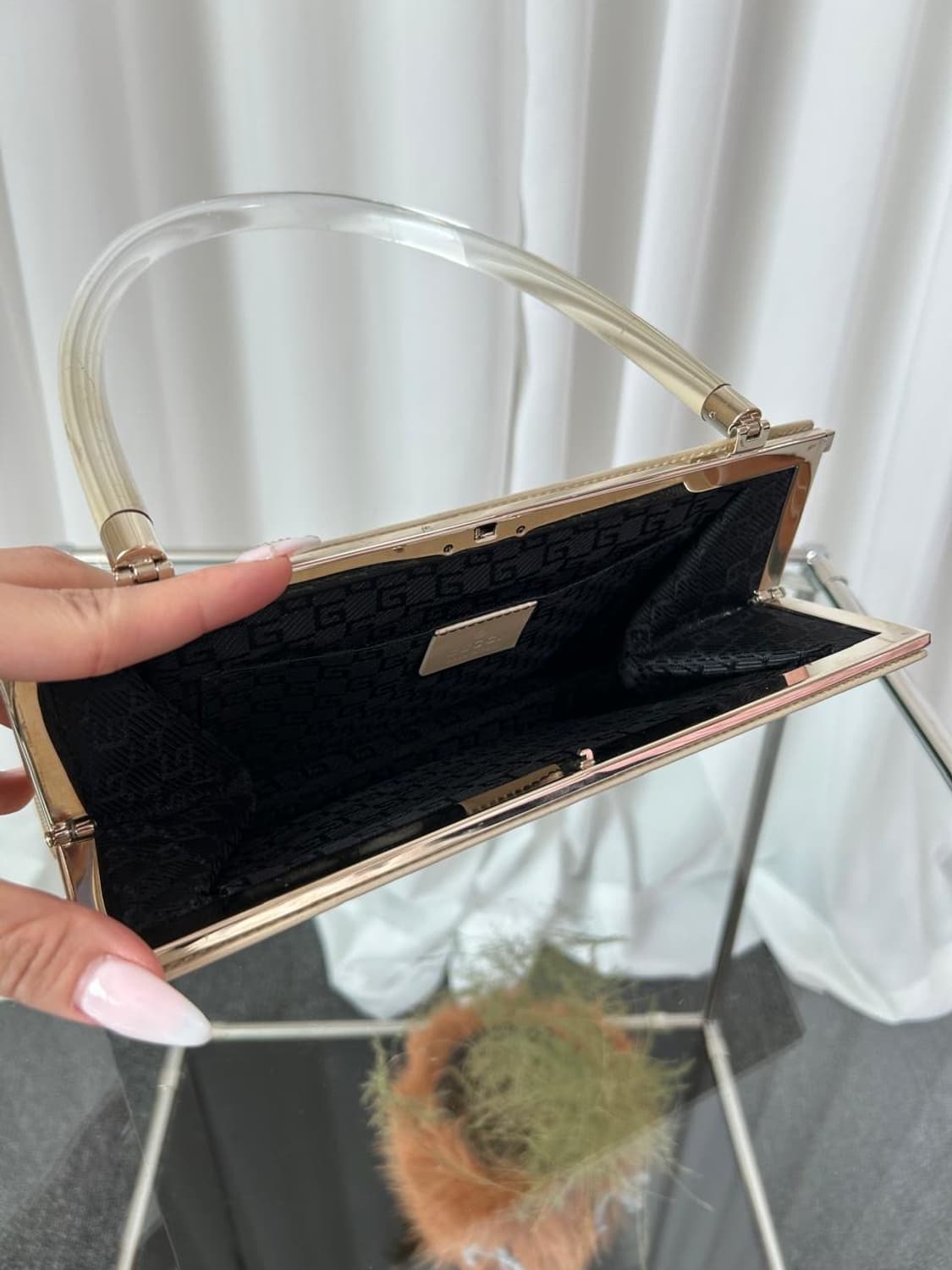 구찌 x 톰포드 2000s 글로시 레더 루사이트 바 핸들 숄더백 상품이미지6