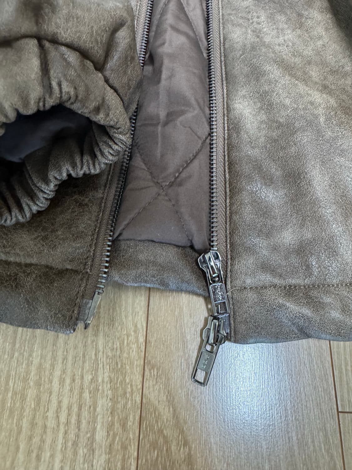 아캄 레더 자켓 상품이미지4