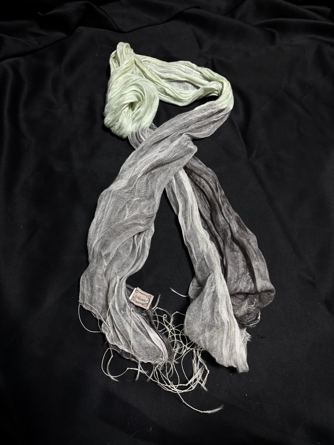 “Unknown” Grey&Green Scarf 상품이미지1