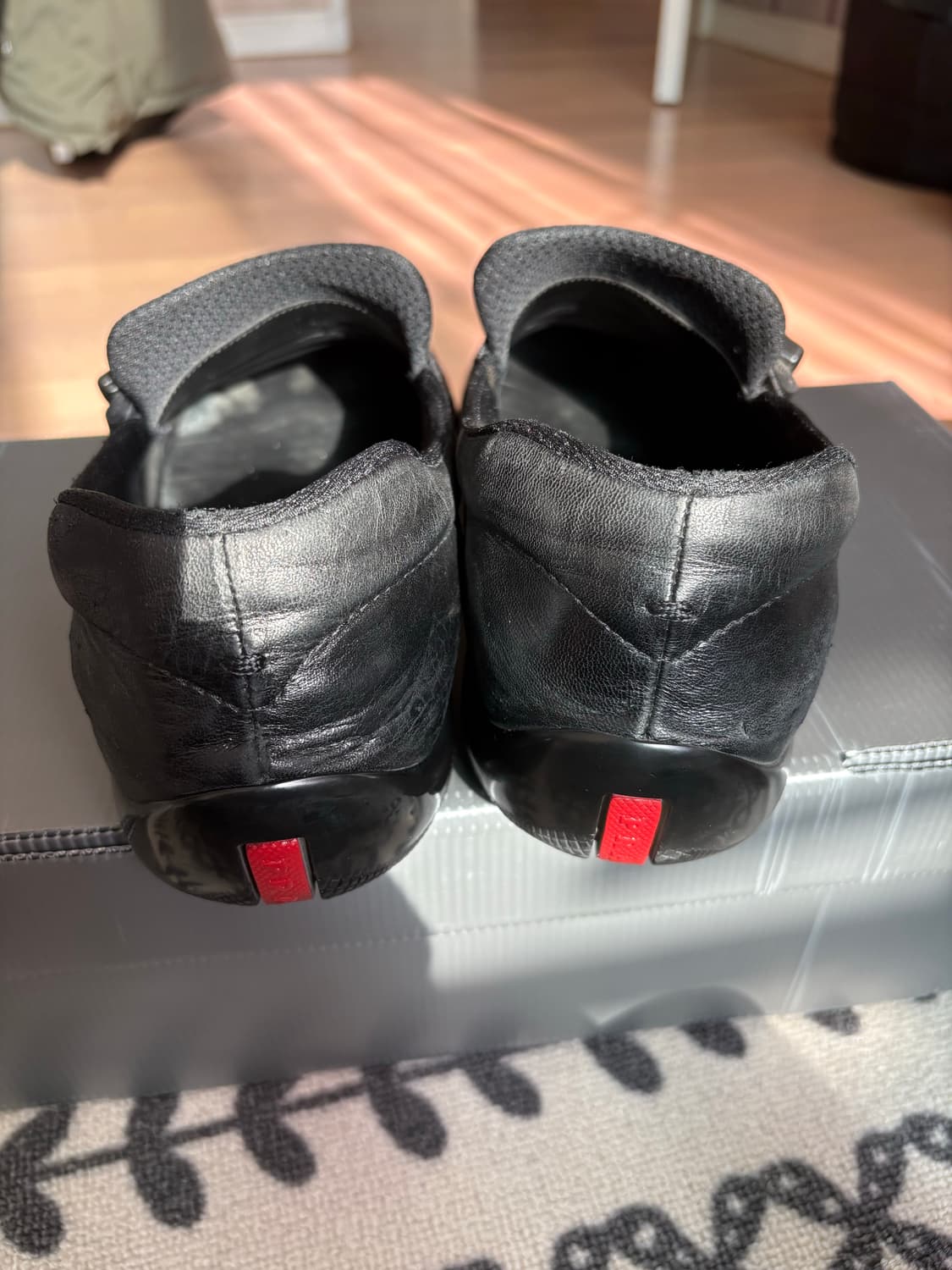 프라다 스포츠 버클 스트랩 로퍼 슈즈 상품이미지3