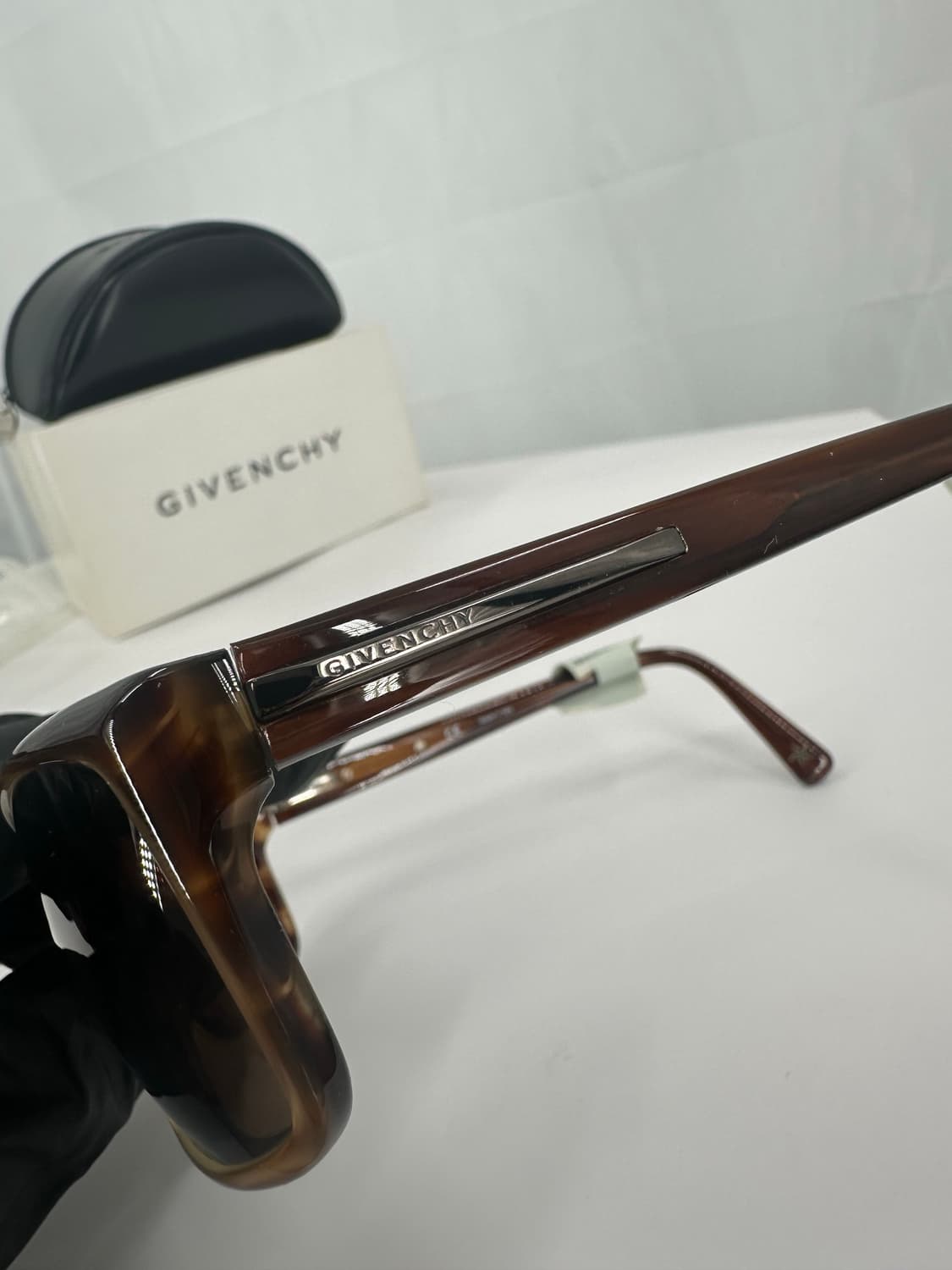 [새상품 무료배송] 정품 지방시 Made in Italy 선글라스 상품이미지3