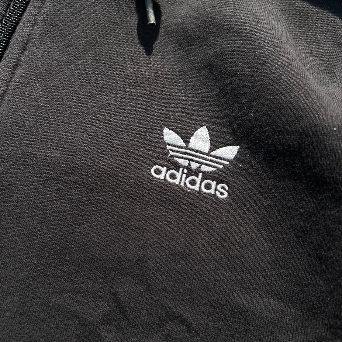 아디다스 블랙 로고 후드집업 상품이미지4