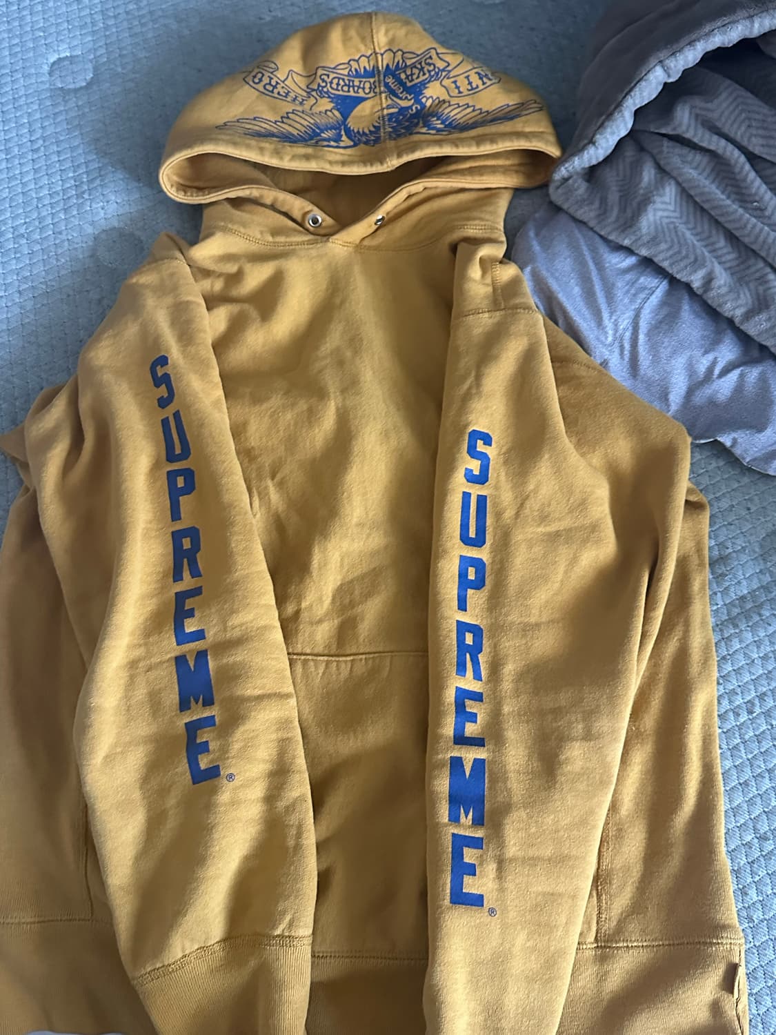 안티히어로 슈프림 후드티 상품이미지1