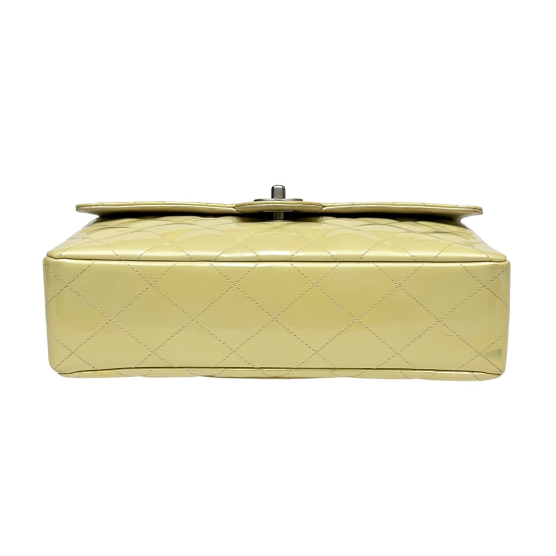 샤넬 클래식 플랩백 페이턴트 옐로우 상품이미지5