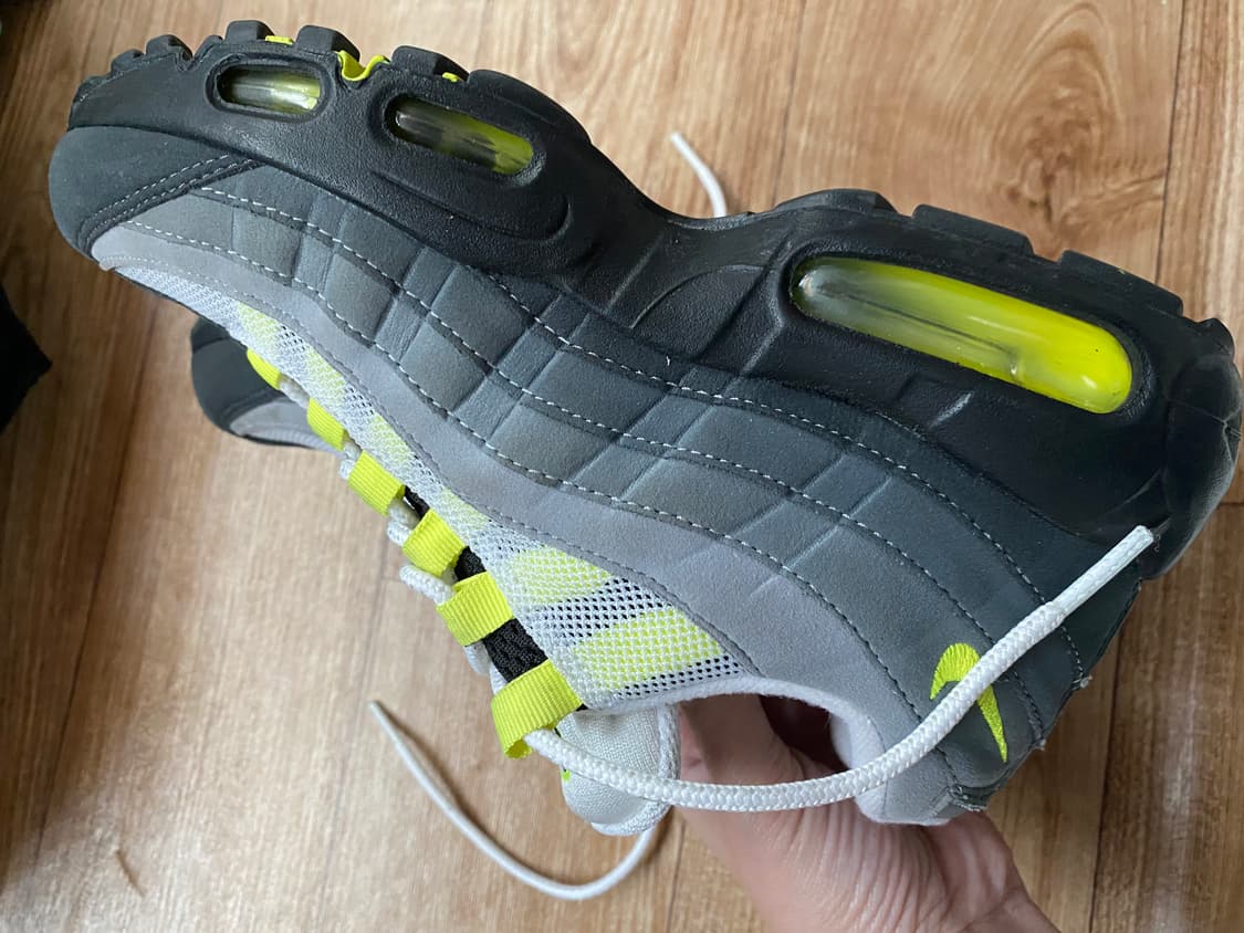 나이키 에어맥스 95 OG 네온 240 상품이미지8