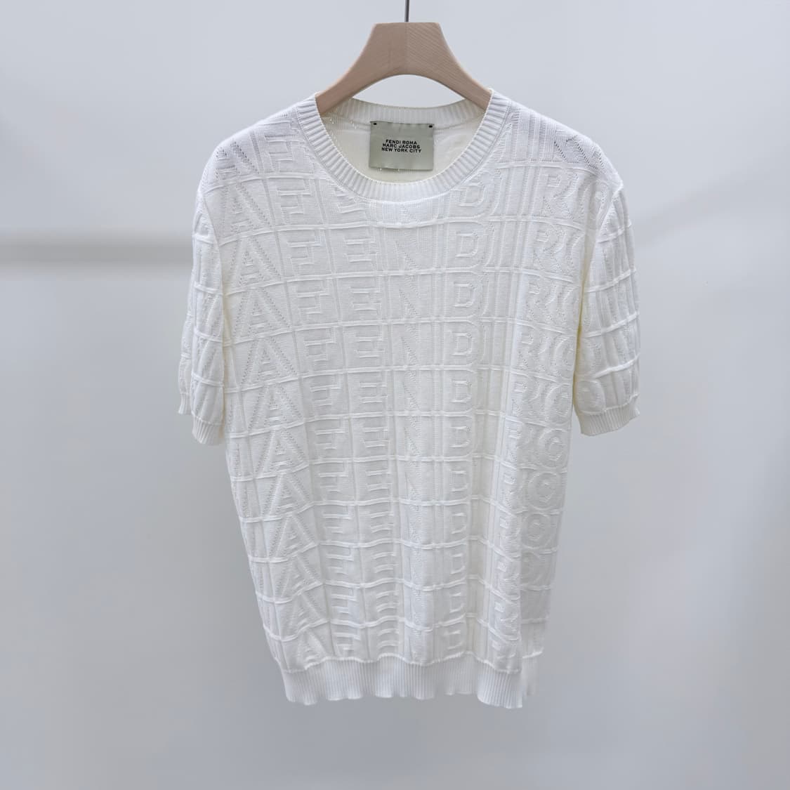 [S급/48] 펜디 x 마크제이콥스 FF 로고 반팔 니트 화이트 상품이미지1