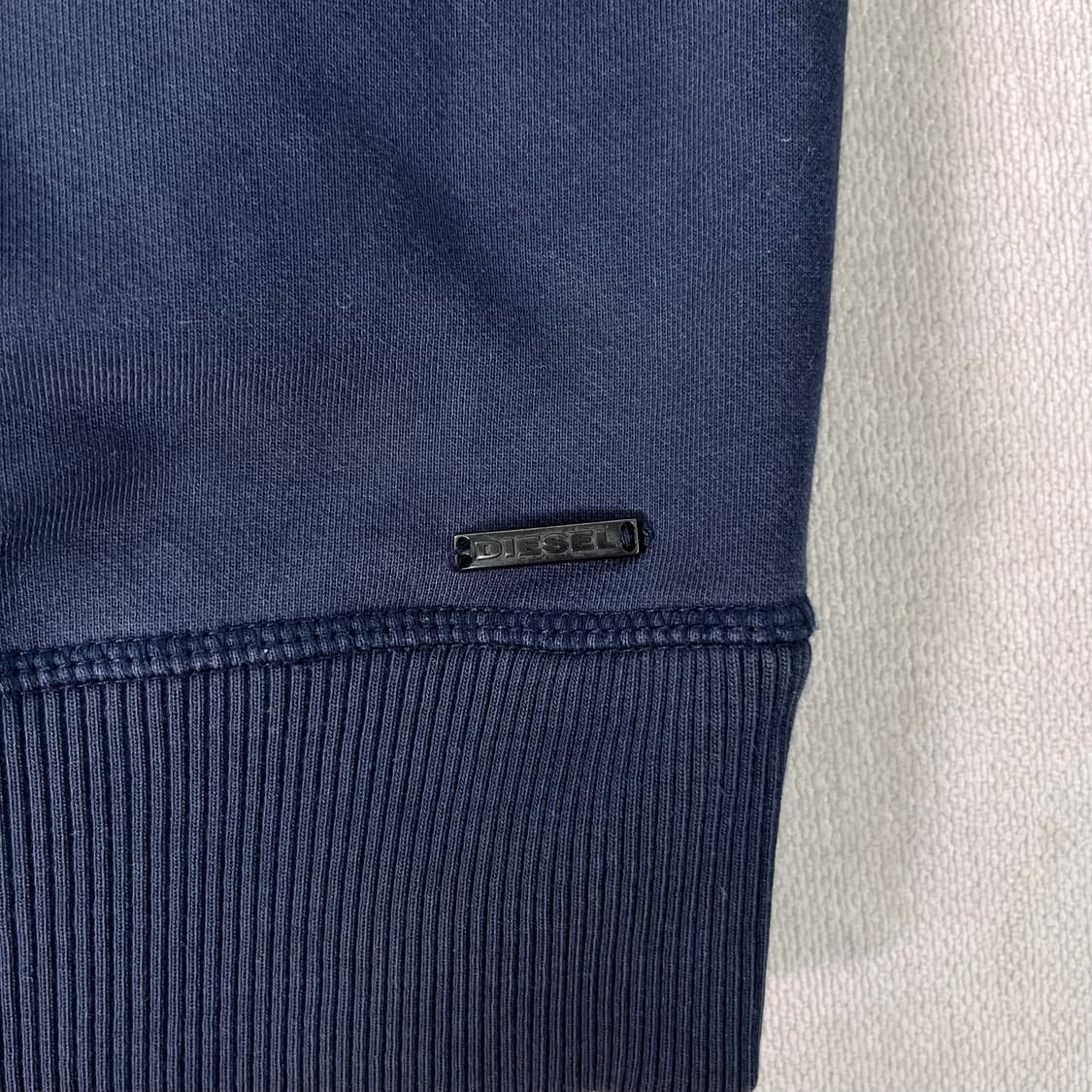 100 디젤 DS로고 네이비 맨투맨 상품이미지4