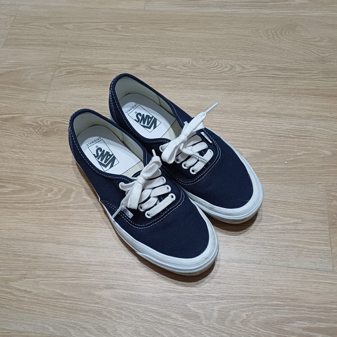 반스 볼트 어센틱 네이비 255사이즈 상품이미지1