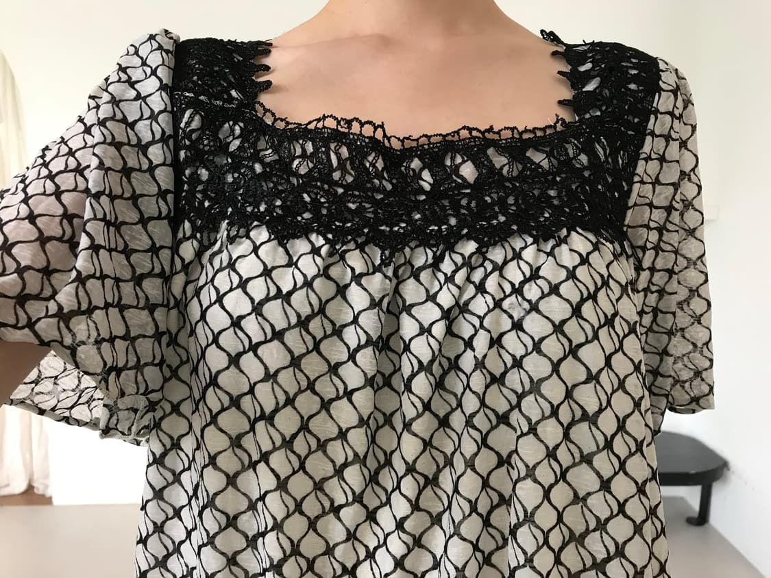 vintage grey pattern top 상품이미지3