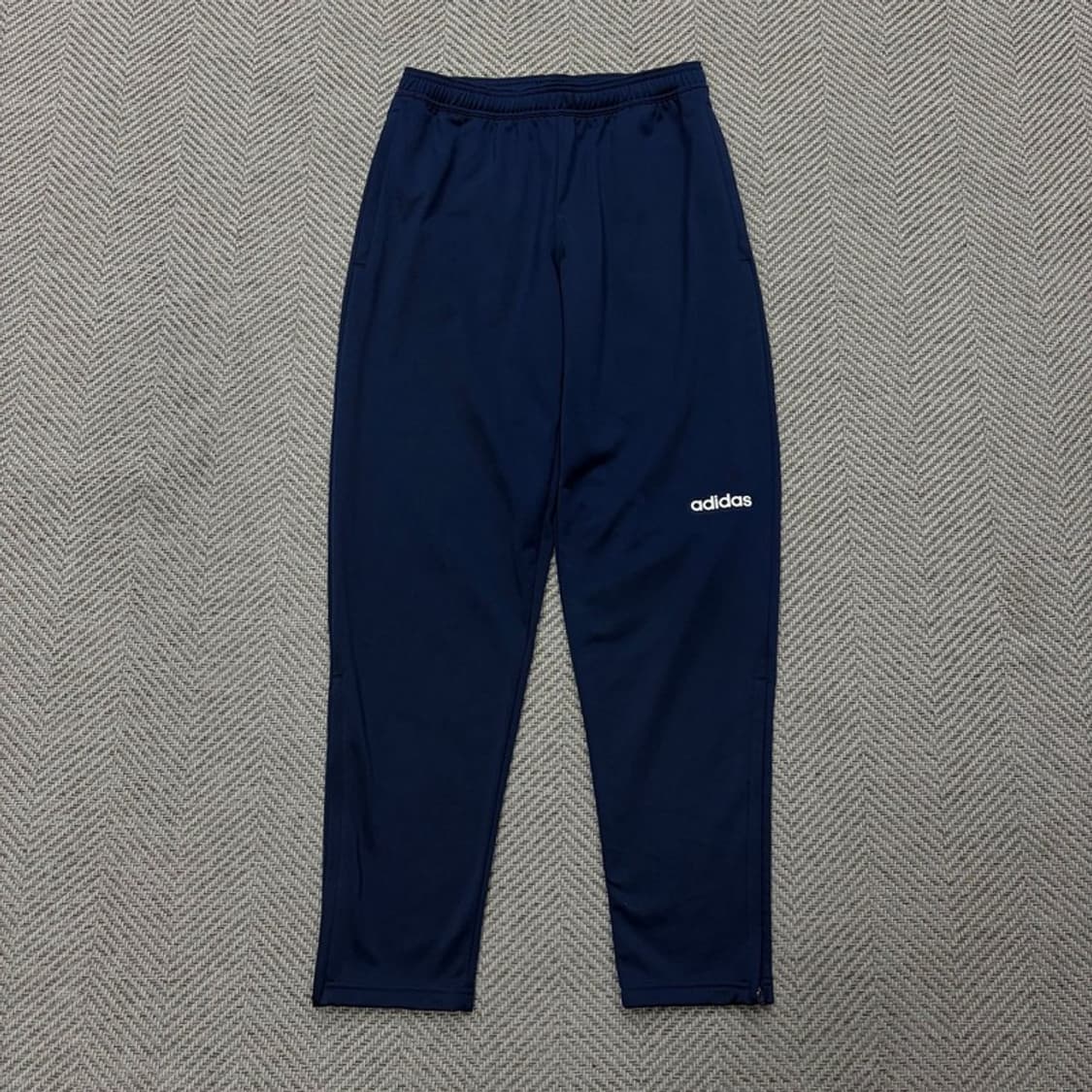 아디다스 베이직 로고 트랙팬츠 v2453 상품이미지1