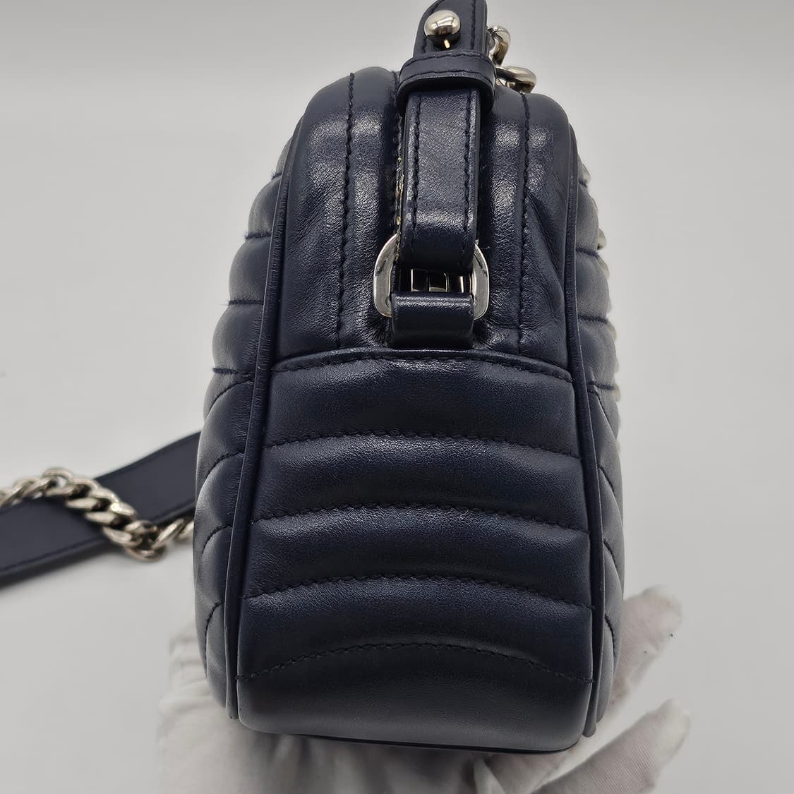 정품 프라다 다이아그램 체인 크로스백 상품이미지5