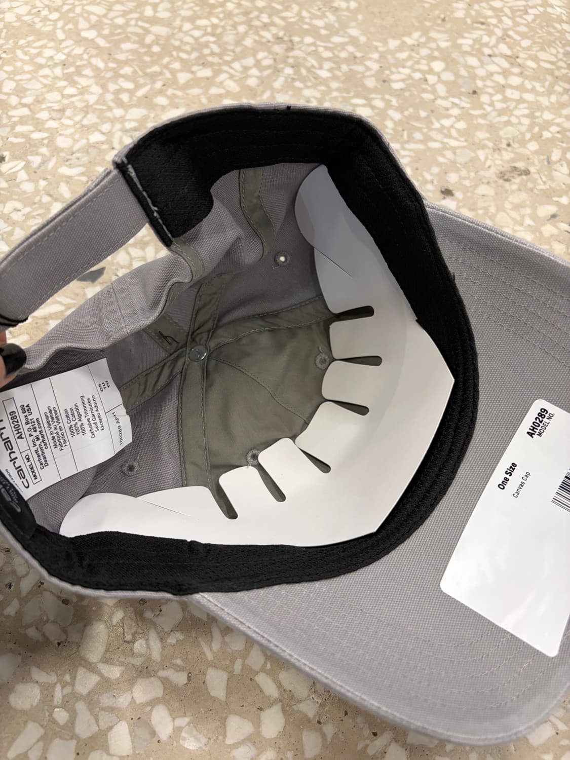 Carhartt Grey Logo Patch Cap 상품이미지4