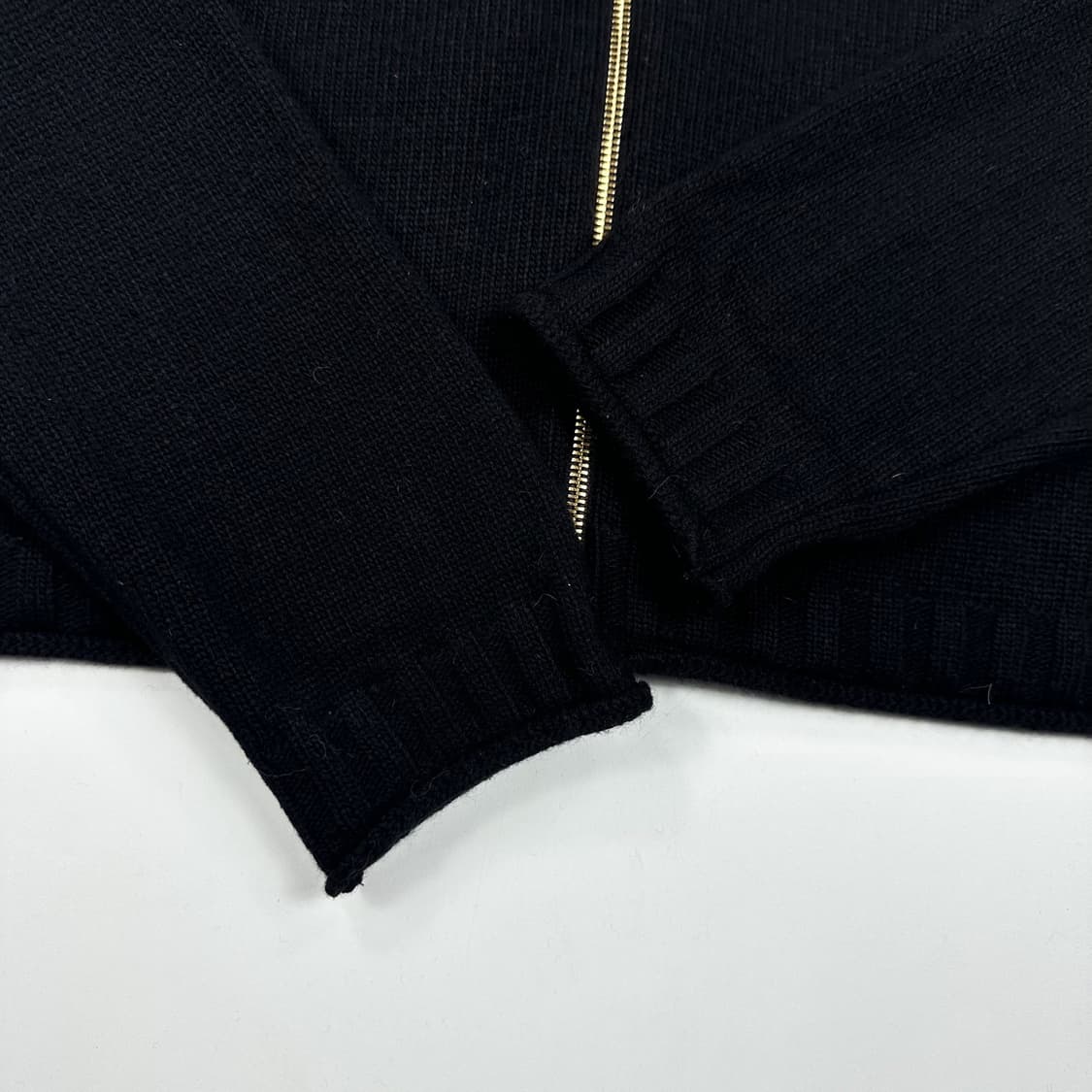 마뗑킴 백로고 미니멀 니트 집업 블랙 여성S 상품이미지6