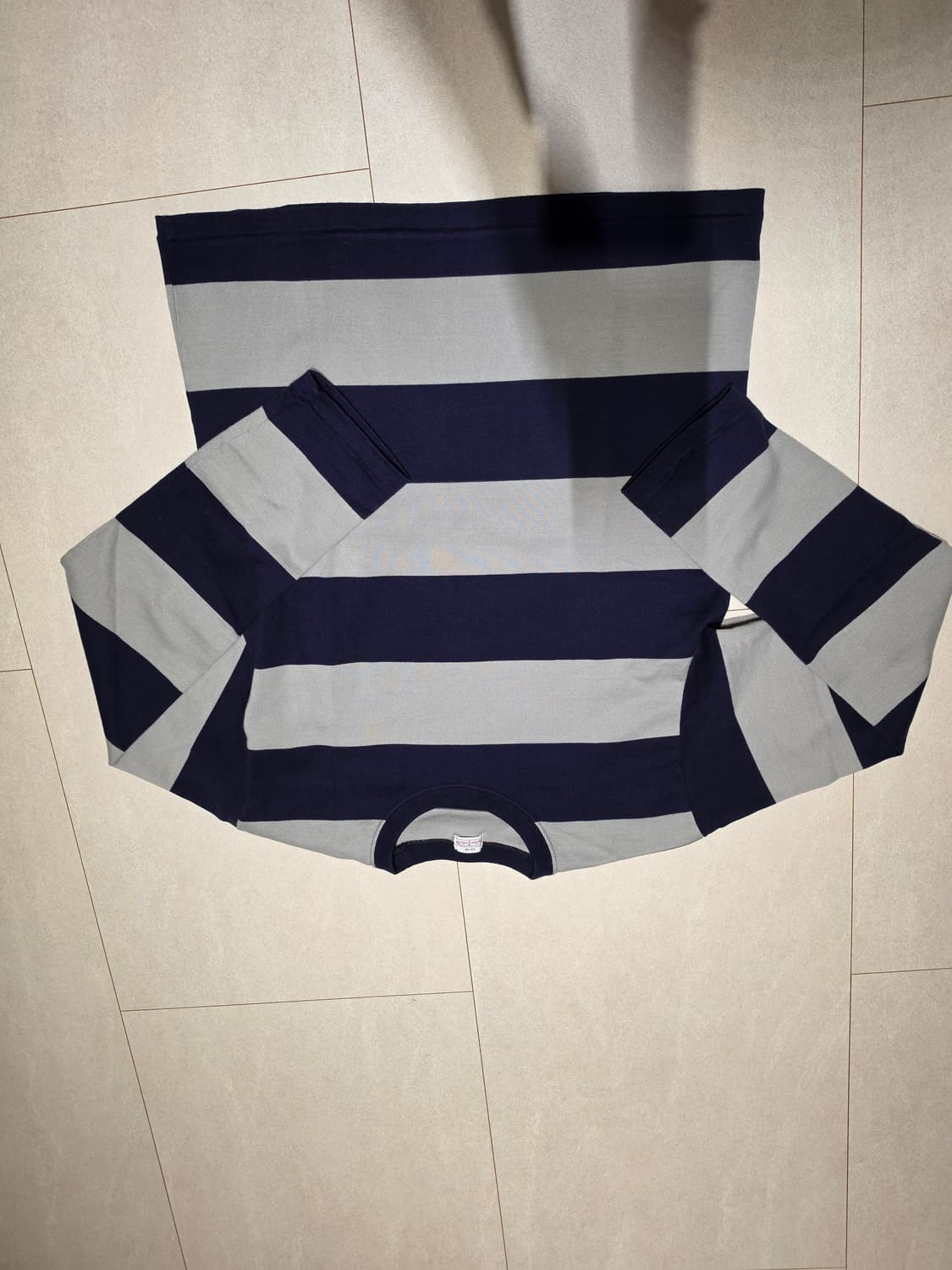 엣라코WIDESTRIPEDTEESHIRT GRAY-NAVY 상품이미지1