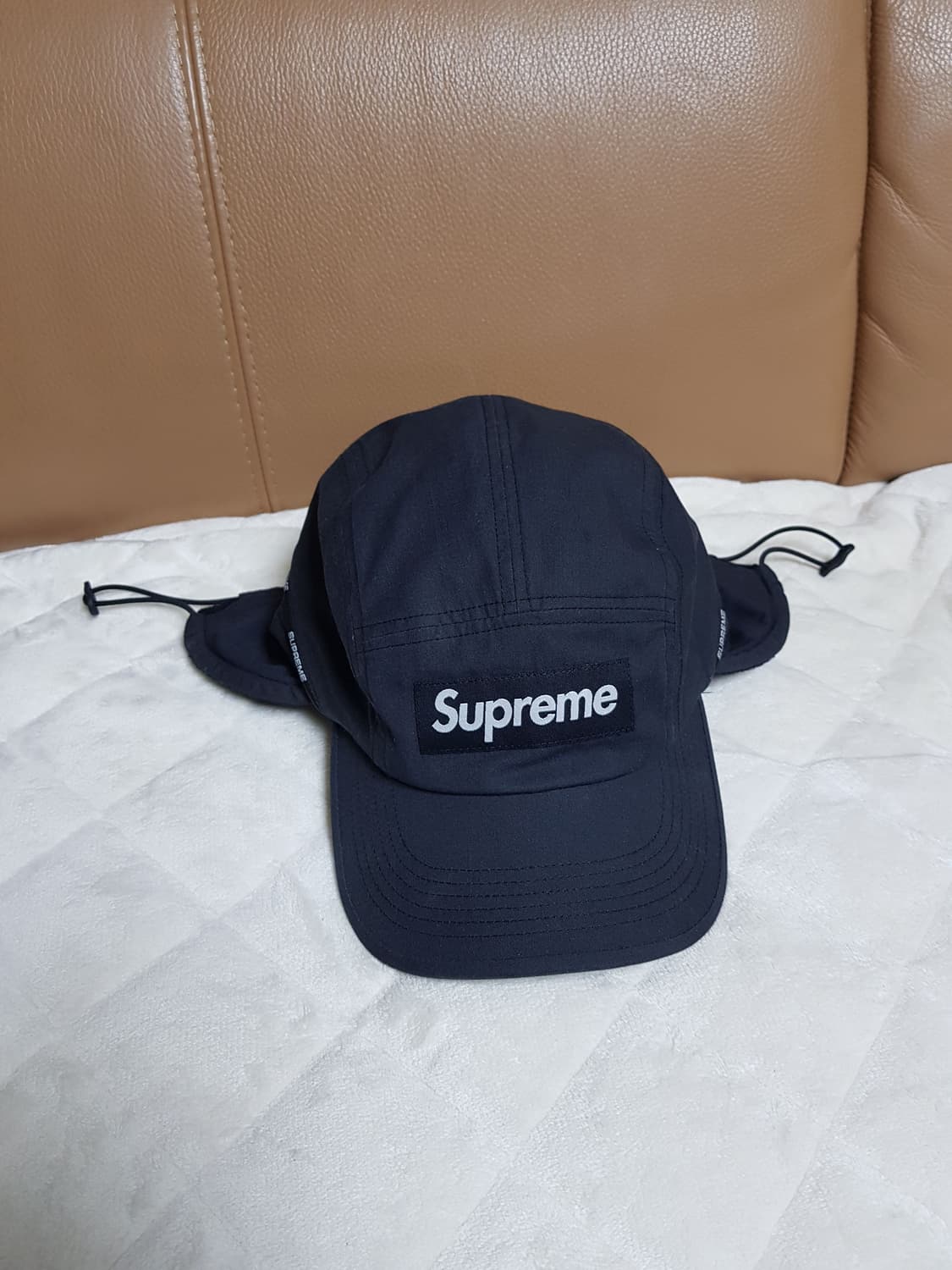 슈프림 패커블 이어플랩 캠프캡 모자 블랙 22FW 상품이미지1