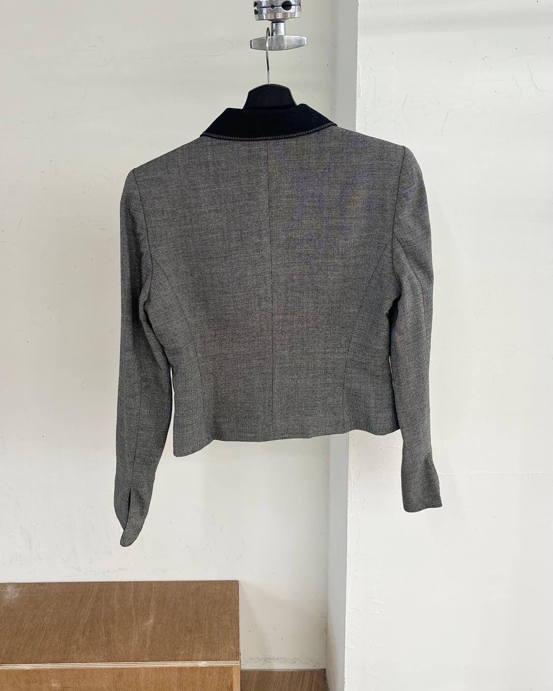 디올 블랙 벨벳 카라 그레이 체크 자켓 상품이미지6