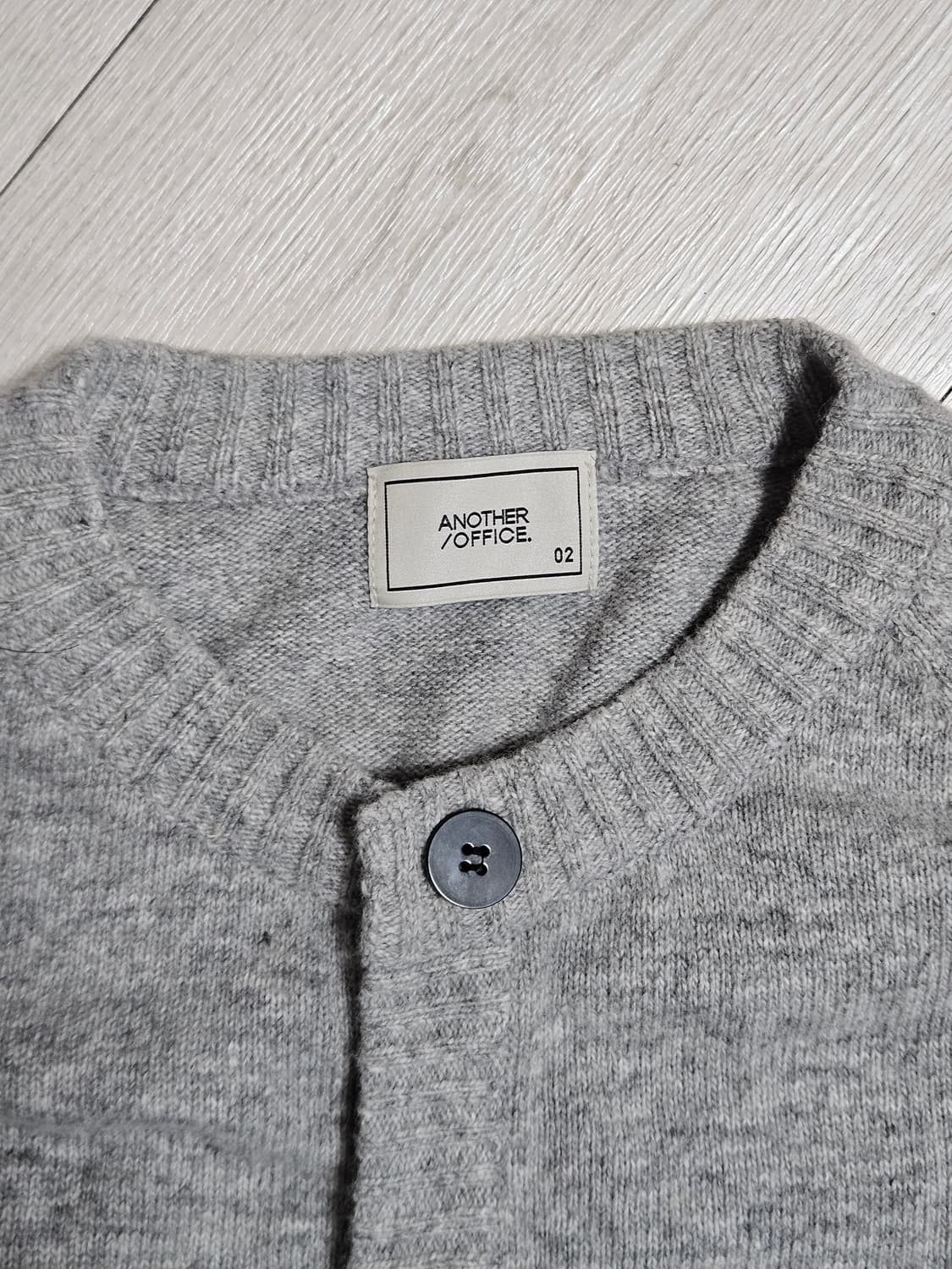 어나더오피스 Gentle Link Cardigan (Soft Gray) 상품이미지2