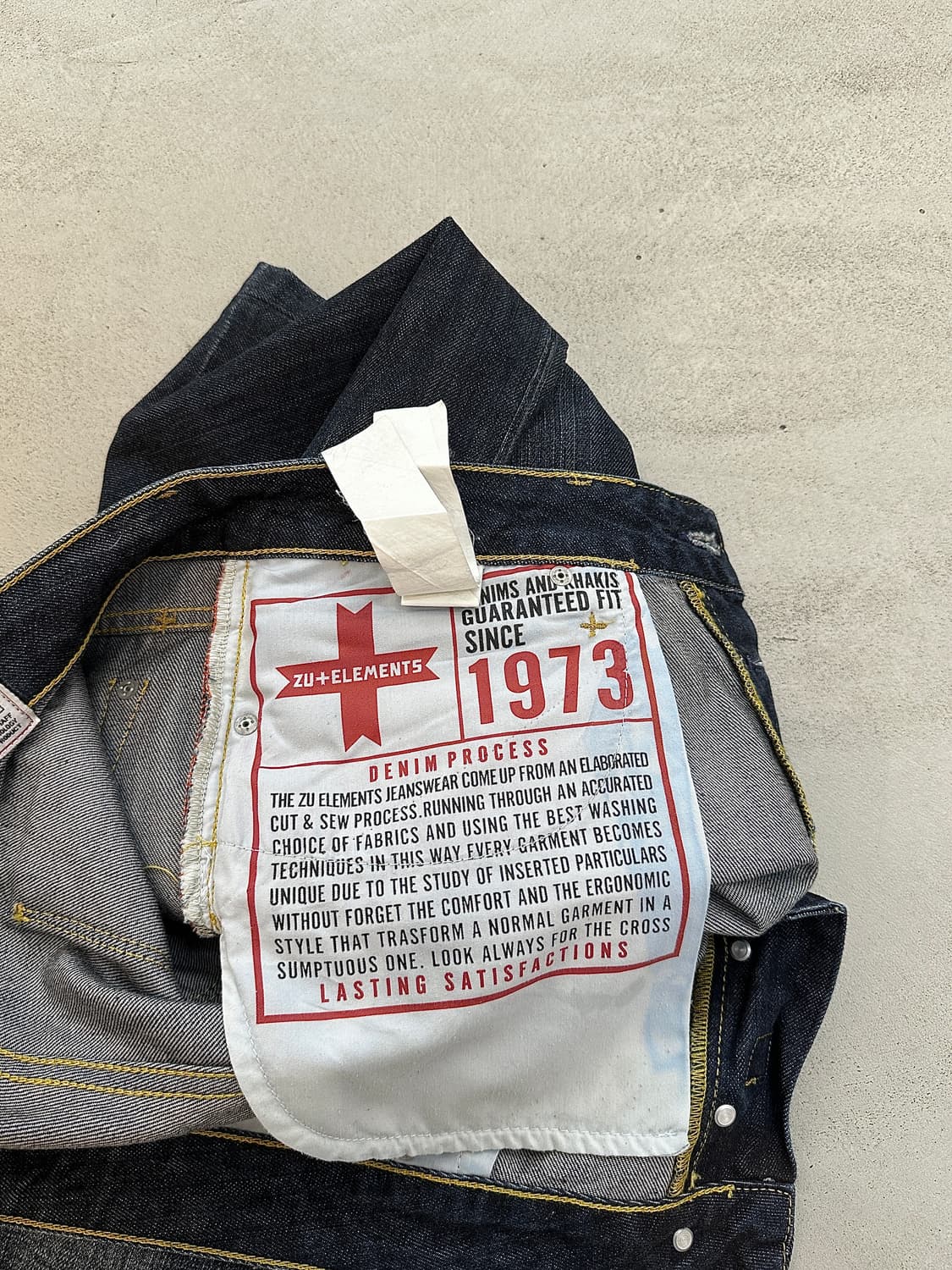 ZUELEMENTS  red cross jeans 상품이미지6