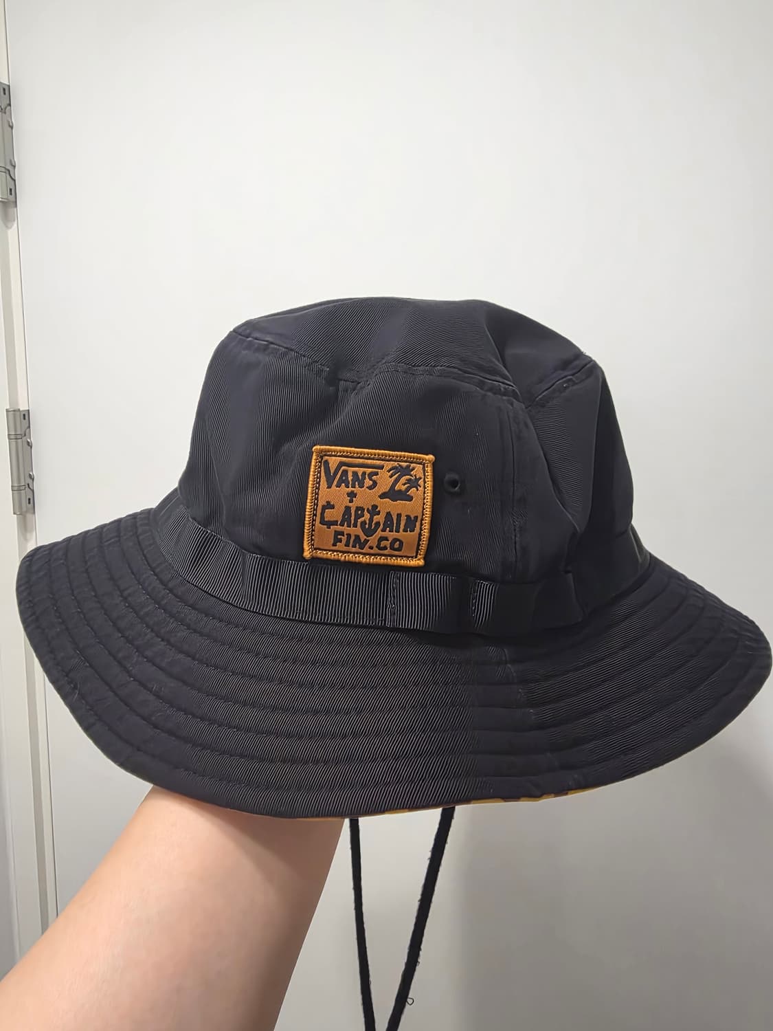 반스 x 캡틴핀 콜라보 버킷햇 (서핑) 상품이미지1