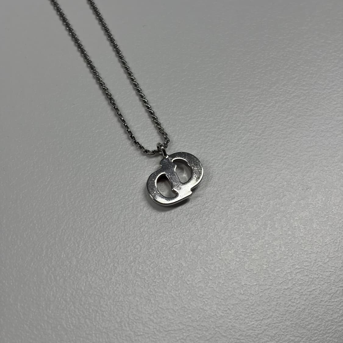 디올 미니 CD 목걸이 상품이미지5