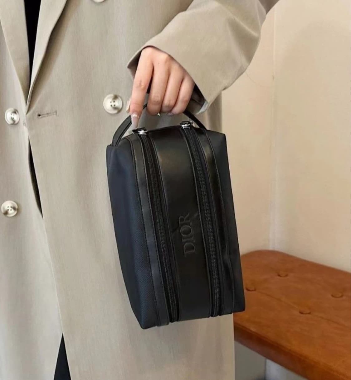 디올 2단 네이비 파우치 상품이미지1