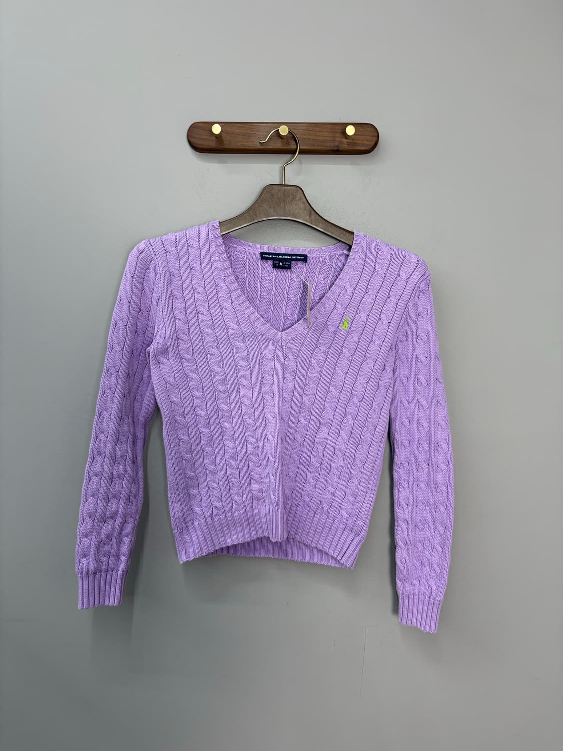 폴로랄프로렌 스포츠 포니로고 연보라 케이블 니트 브이넥 스웨터 A2451 상품이미지2