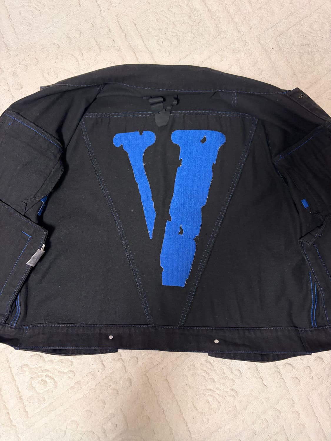 브이론 프렌드 자켓(L)  (Vlone friends jacket) 상품이미지3